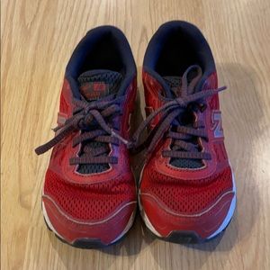 Boys new balance big boy size 2.5